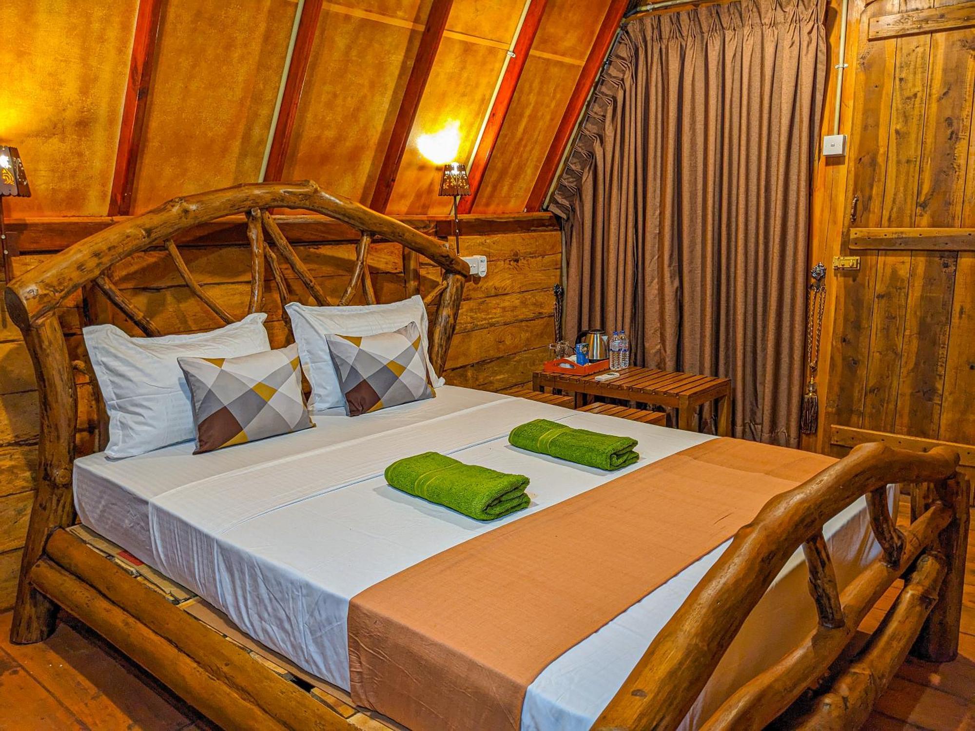 Lodge Sigiri Choona